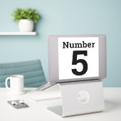 ごみ箱または空き箱の番号指独身の数 シール (デスク上のノートパソコン)