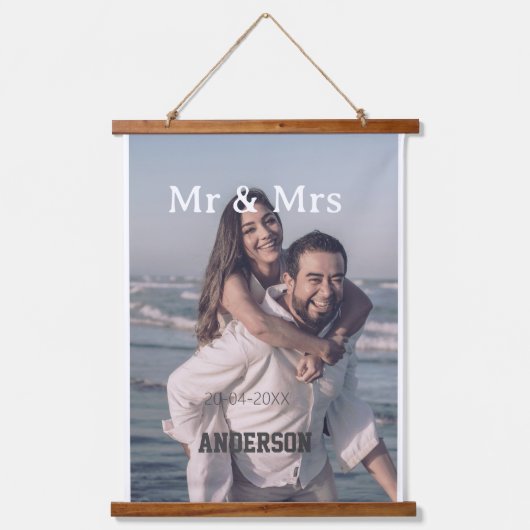 ご主人と奥様 家族 名前 フォト 日付 結婚式 家族 吊り下げ型タペストリー (正面)