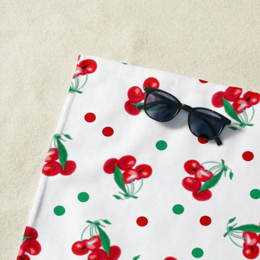さくらんぼと水玉模様 ビーチタオル (インサイチュ)