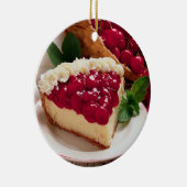 さくらんぼの牛もも肉のオーナメントが付いているチーズケーキ セラミックオーナメント (右)