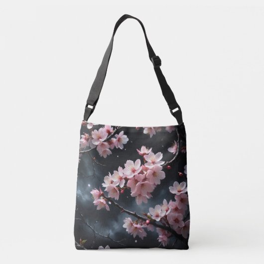 さくらんぼの花々の夕暮れ クロスボディバッグ (裏面)