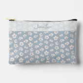 さくらんぼの花がライトブルーに名前を付けて アクセサリーポーチ (正面)