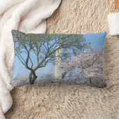 さくらんぼの花とワシントンのモニュメント ランバークッション (ブランケット)