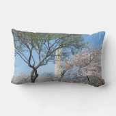 さくらんぼの花とワシントンのモニュメント ランバークッション (裏面)