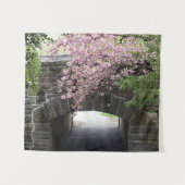 さくらんぼの花と石の橋の写真 タペストリー (正面(横))