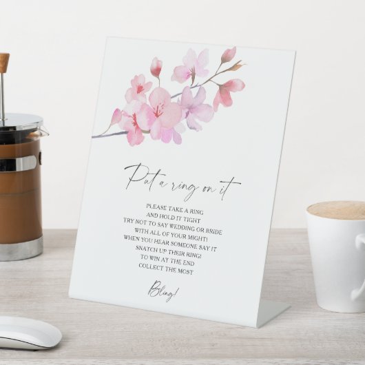 さくらんぼの花 – 春itゲームにリングを置く 台座サイン (インサイチュ)