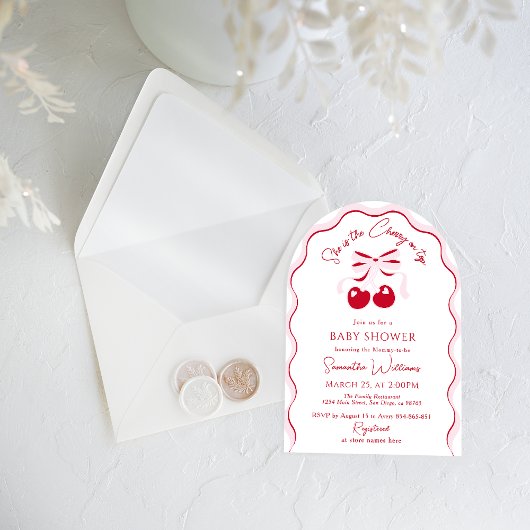 さくらんぼオントップピンクボウ赤ベビーガールシャワーインビタ 招待状