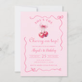 さくらんぼオントップピンク手描き誕生日と弓 招待状 (正面)