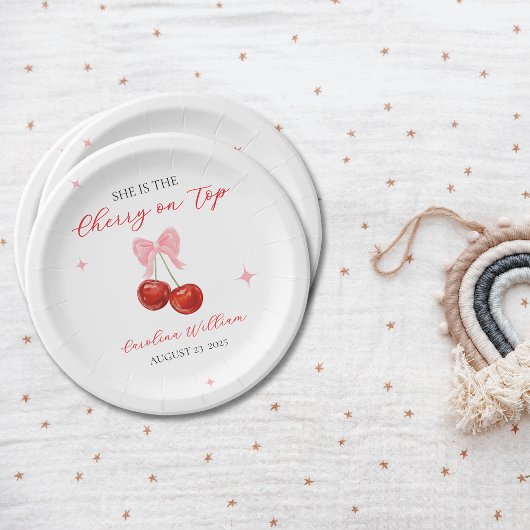 さくらんぼオンユニークトップベイビーシャワー ペーパープレート