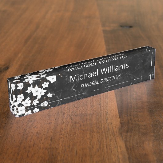 さくらんぼブロッサムホワイトブラック大理石葬儀ディレクター デスクネームプレート (側面)