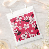 さくらんぼブロッサム – 桜（赤） フェイバーバッグ (クリップ留めされた状態)