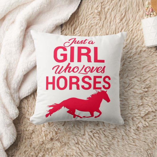 さくらんぼレッドは馬を愛する女の子 クッション (ブランケット)