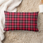 さくらんぼレッド、ブラックとホワイトのスポーティなプレイド ランバークッション (ブランケット)