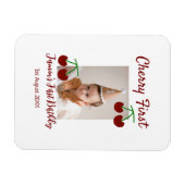 さくらんぼ初のハッピーバースデー写真キッズ赤モダン色 マグネット (横)