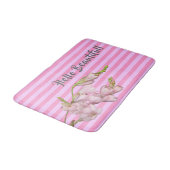 さくらんぼ咲きピンクストリップハロービューティフル！ バスマット (アングル)