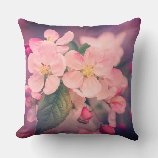 さくらんぼ花 クッション (正面)
