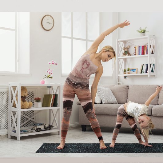 さくらんぼ赤、ピンクの大理石 レギンス