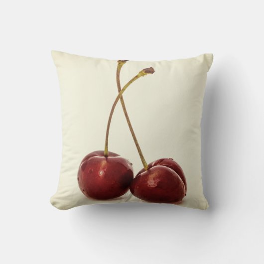 さくらんぼ クッション (正面)