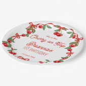 さくらんぼonトップリボンお洒落誕生日モノグラム ペーパープレート (アングル)