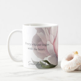ささやきの言葉で咲くピンクの花のマグカップ コーヒーマグカップ
