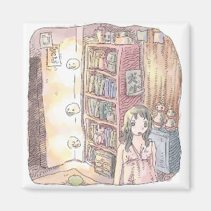 さなくむじ 薄暗いお部屋で本棚のそばに浮いているぼんやり光る物体と女性のイラスト マグネット
