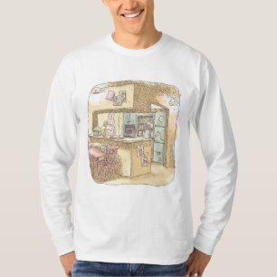 さなくれじ　うさぎのいる黄色いキッチンで冷蔵庫を開けようとする女性の後ろ姿のイラス Tシャツ