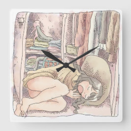 さなごにじ 衣類の沢山しまってある開けっ放しのクロゼットの前で横になる素足の女性 スクエア壁時計