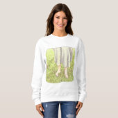 さなごれじ 春の広い緑の草原に素足で立つワンピースの女性の足元 スウェットシャツ (正面フル)