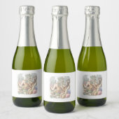 さなむごじ  カーテンのある窓際に寝そべって本を読む素足の女性のイラスト スパークリングワインラベル (ボトル)