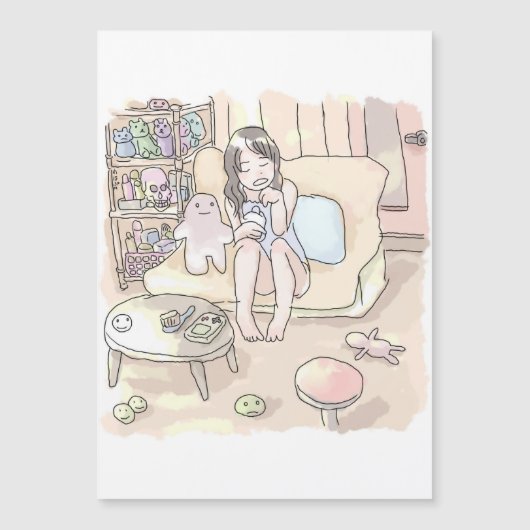 さにれやじ 　ちゃぶ台と雑貨棚のある橙色のお部屋のソファに素足で腰掛ける女性のイラスト (正面)