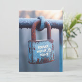 さびたフェンスの愛の南京錠 招待状 (スタンド正面)