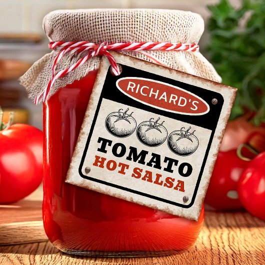 さびた背景を持つトマトホットサルサ フェイバータグ