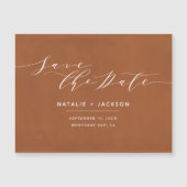 さびと白のエレガントな結婚式が日付を救う (正面)