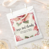 さびれたピンクのバラ フェイバーバッグ (クリップ留めされた状態)