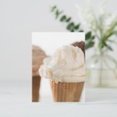 さまざまなアイスクリームのコーンのクローズアップ ポストカード (スタンド正面)