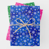 さまざまなスノーフレークの形が青いピンクの緑エレガント ラッピングペーパーシート (インサイチュ)