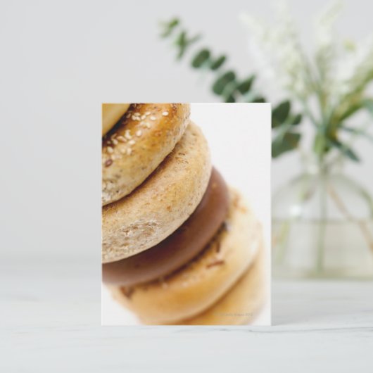 さまざまなベーグルの詰め合わせ ポストカード (スタンド正面)