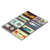 さまざまなヴィンテージオーディオカセット ノートブック (左側)