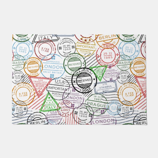 さまざまな都市のレトロな郵便標識パターン ドアマット (正面)