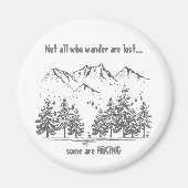 さまよい人はおもしろいハイキング失った引用文ハイカー マグネット (正面)