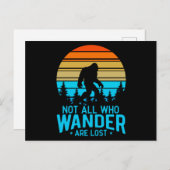 さまよい人ばかりではない失った | Bigfootレトロデザイン ポストカード (正面/裏面)