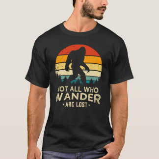 さまよい歩く者は皆弓矢の大足失ったであクールるわけではない Tシャツ