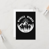 さまよう女性ハイキングアドベンチャー カード (正面/裏面インサイチュ)