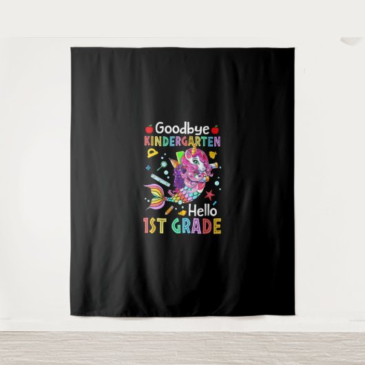 さようなら幼稚園こんにちは1年生マーメイドバック タペストリー (正面)