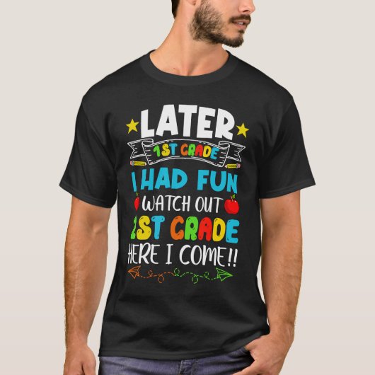さようなら1年生おもしろい2年生He Tシャツ (正面)