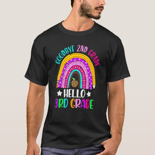 さようなら2年生こんにちは3年生レインボー先生 Tシャツ (正面)