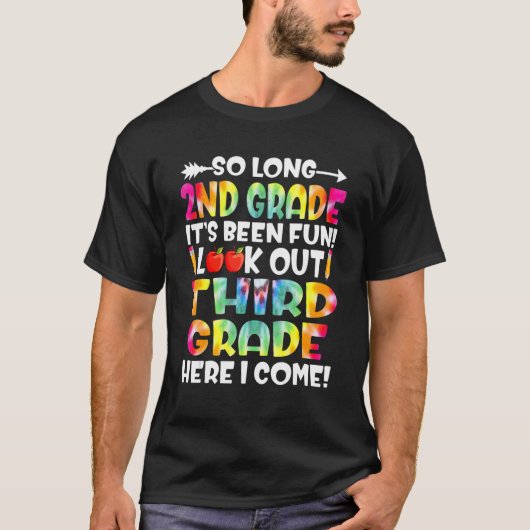 さようなら2年生 気をつけて3年生 ここに来る Tシャツ (正面)