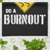 しかし、サインの士官はバーンアウトを行う – 車おもしろい キッチンタオル (折り畳み)