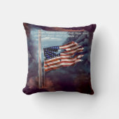 しか落ちたし煙忘れと引き裂かれた旗ではない クッション (正面)