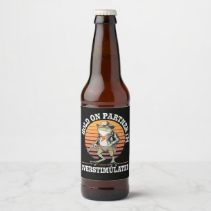 しっかりつかまって パートナー!刺激に耐えるカウボーイカエル ビールラベル